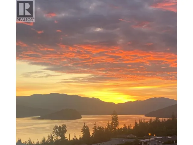 1510 Trans Canada Highway Unit# 65, Sorrento, British Columbia V0E2W0