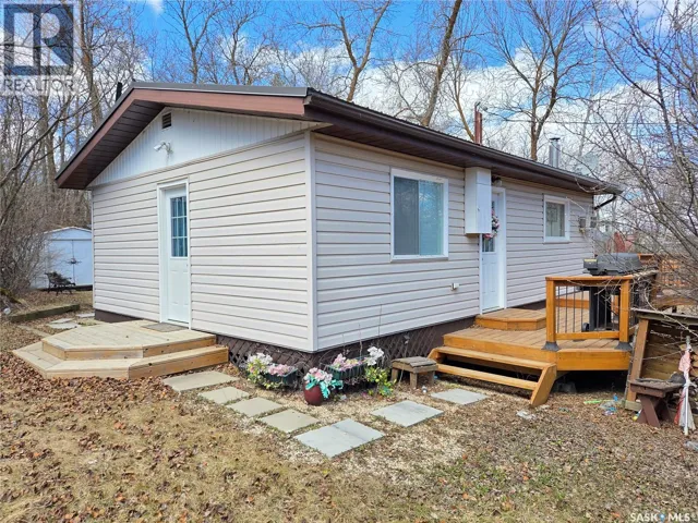 697 8th STREET, White Bear IR 70, Saskatchewan S0C0R0