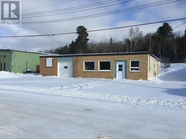 5B Perini RD, Elliot Lake, Ontario P4A2T1