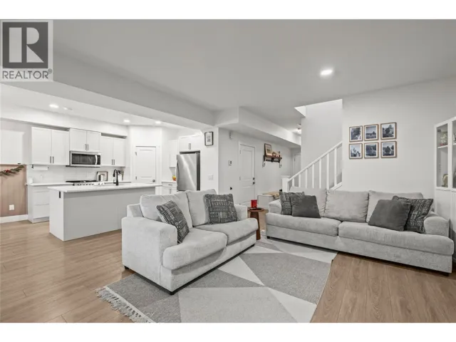 472 Sugars Avenue, Kelowna, British Columbia V1X0A4