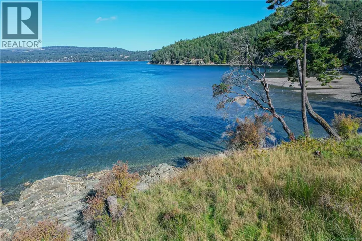 128 Narrows West Rd, Salt Spring, British Columbia V8K0A3
