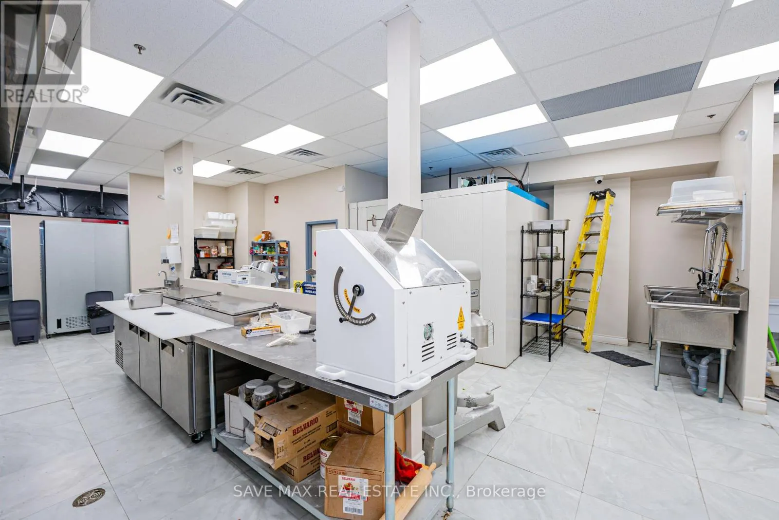 Commercial Sale For Sale