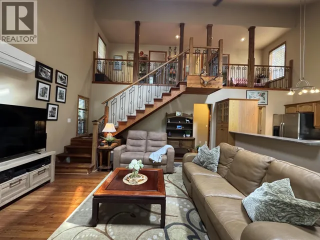 714 CHARTER ROAD, Mayne Island, British Columbia V0N2J1