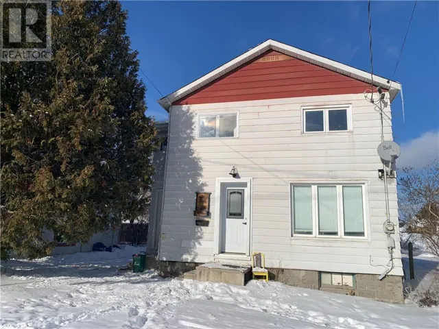 62 King, Sudbury, Ontario P3C2V6