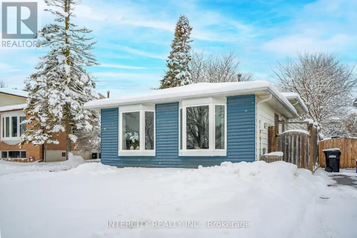 57 VALLEYVIEW CRESCENT, Bradford West Gwillimbury (Bradford), Ontario L3Z1S8