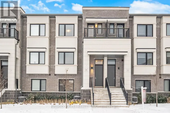 19 LAMBERT LANE, Caledon (Bolton East), Ontario L7E4M5