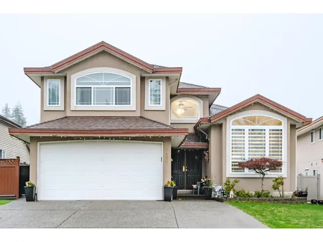 8733 162A STREET, Surrey, British Columbia V4N1B7