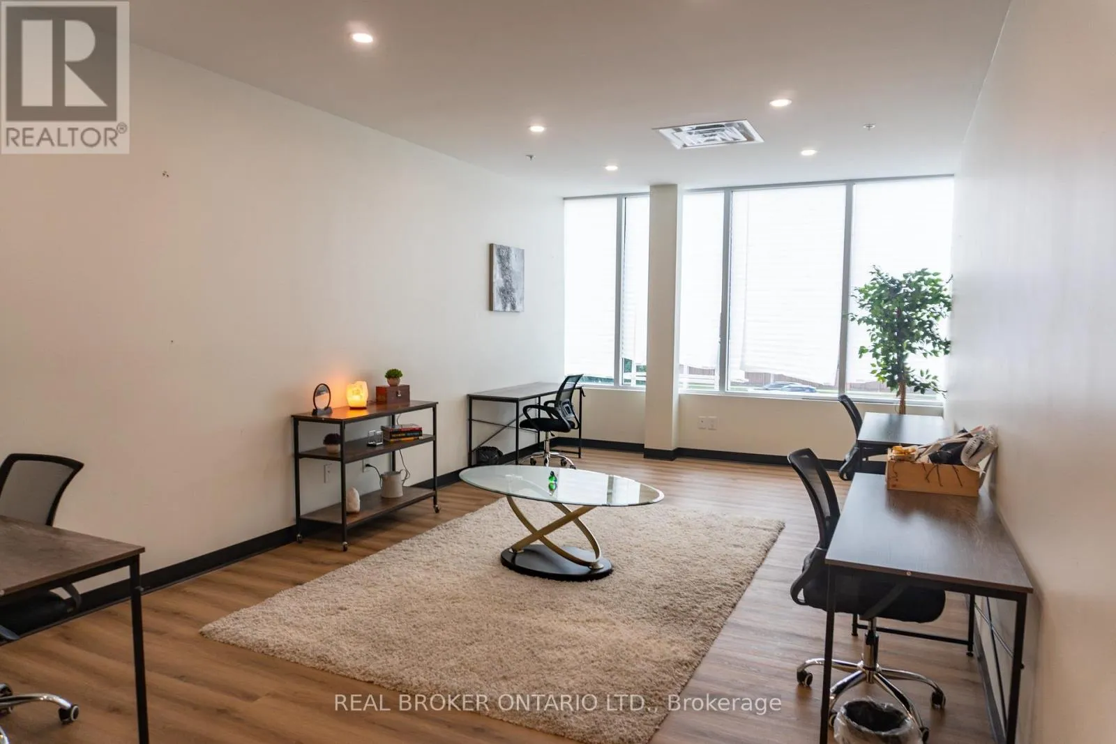 Commercial Sale For Sale