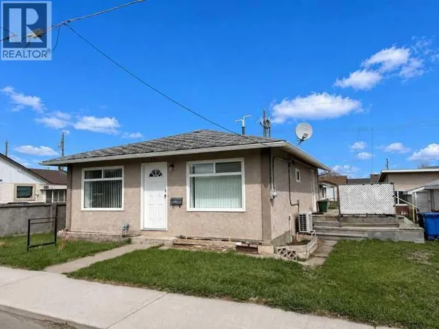 135 21 Street, Fort Macleod, Alberta T0L0Z0