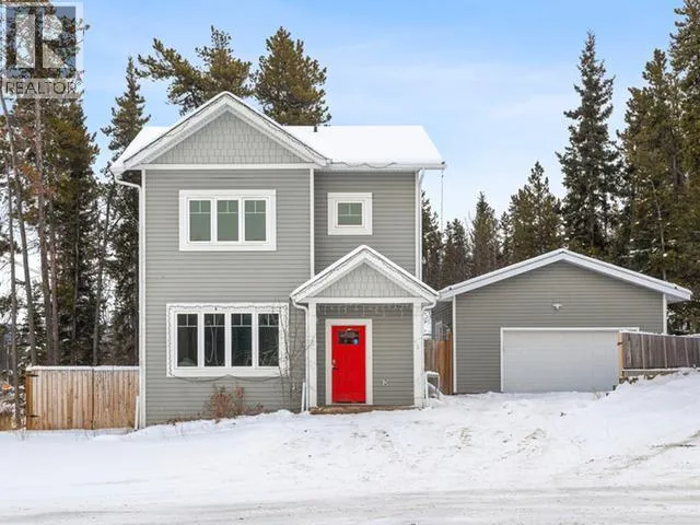 2 MACKENZIE COURT, Whitehorse, Yukon Y1A0P2