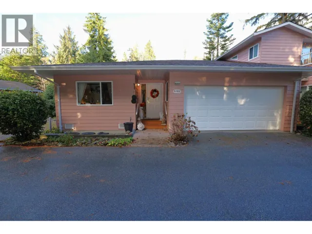 312 1585 FIELD ROAD, Sechelt, British Columbia V7Z0H1