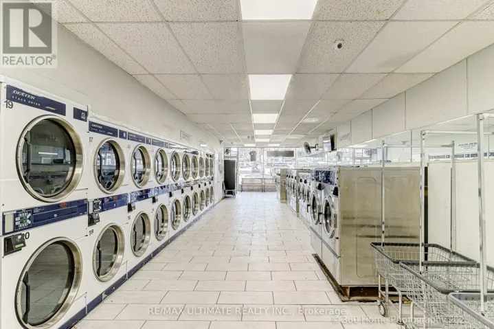 1100-06 VICTORIA PARK AVENUE, Toronto (Victoria Village), Ontario M4B2K3