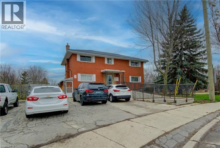 27 MARGARET Avenue N, Waterloo, Ontario N2J3P2