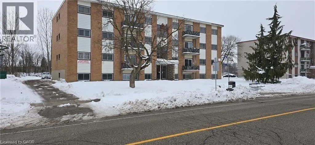 443 HAZEL Street, Waterloo, Ontario N2L3P7