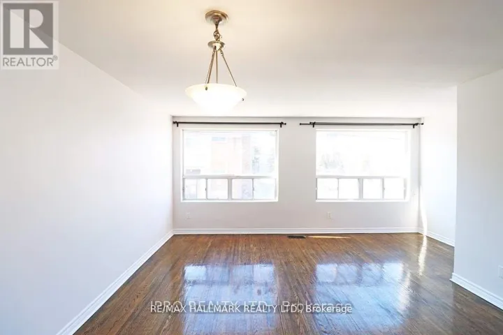 1237E WOODBINE AVENUE, Toronto (Woodbine-Lumsden), Ontario M4C4E5