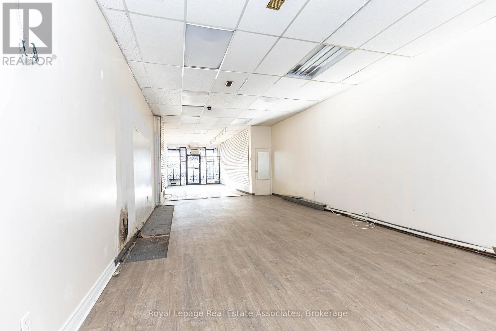 Commercial Sale For Sale