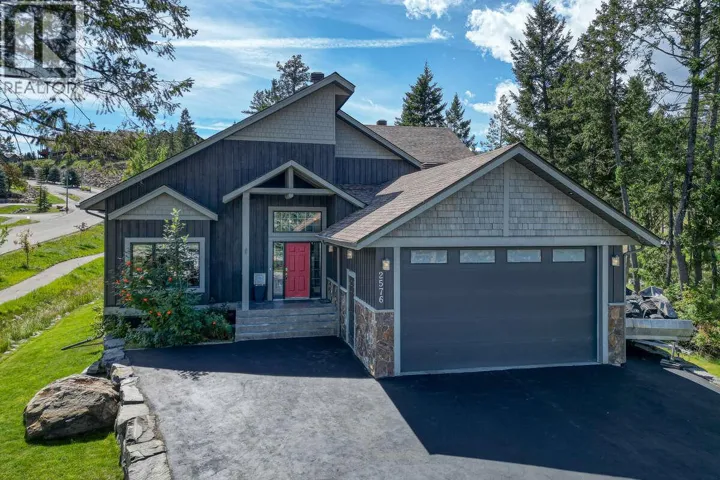 2576 Sandstone Green, Invermere, British Columbia V0A1K6