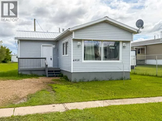 4919 1 Street, Donnelly, Alberta T0H1G0