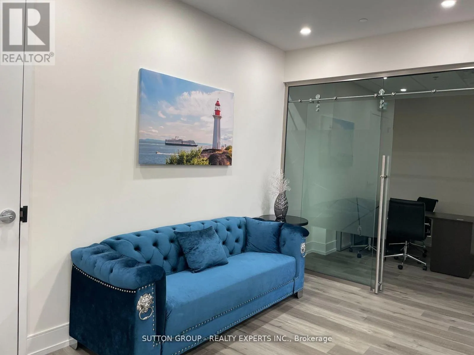 Commercial Sale For Sale