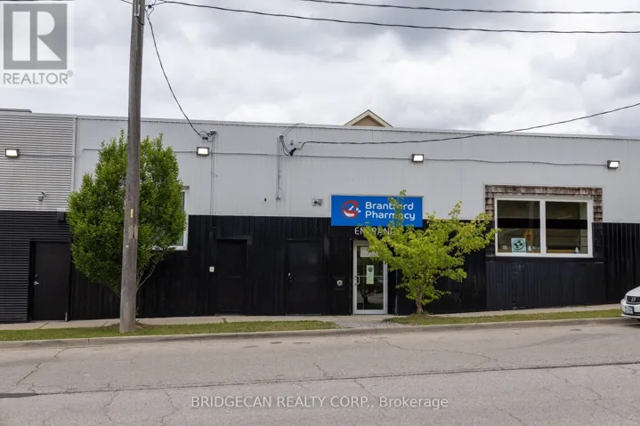 347 COLBORNE STREET, Brantford, Ontario N3S3N2