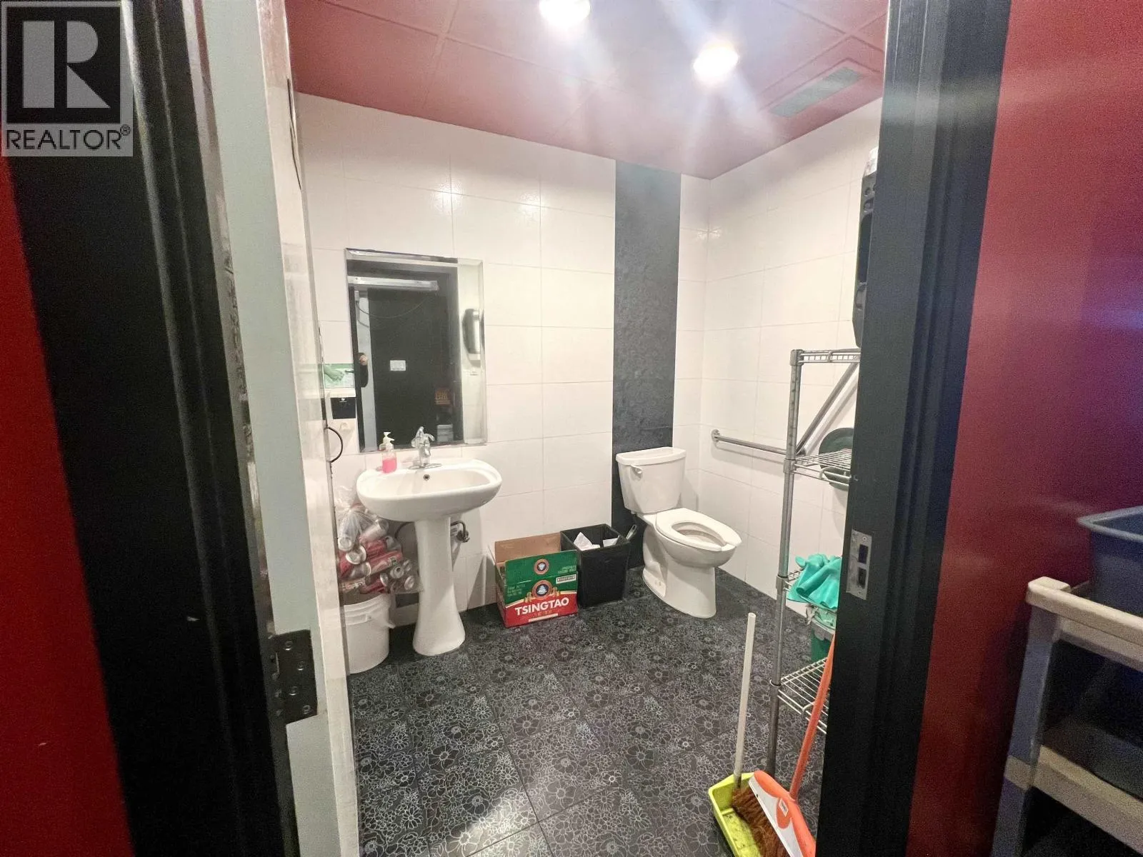 Commercial Sale For Sale