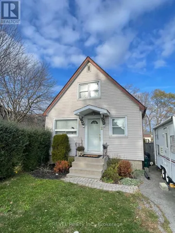 2 KENT STREET, St. Catharines (Western Hill), Ontario L2S1H1