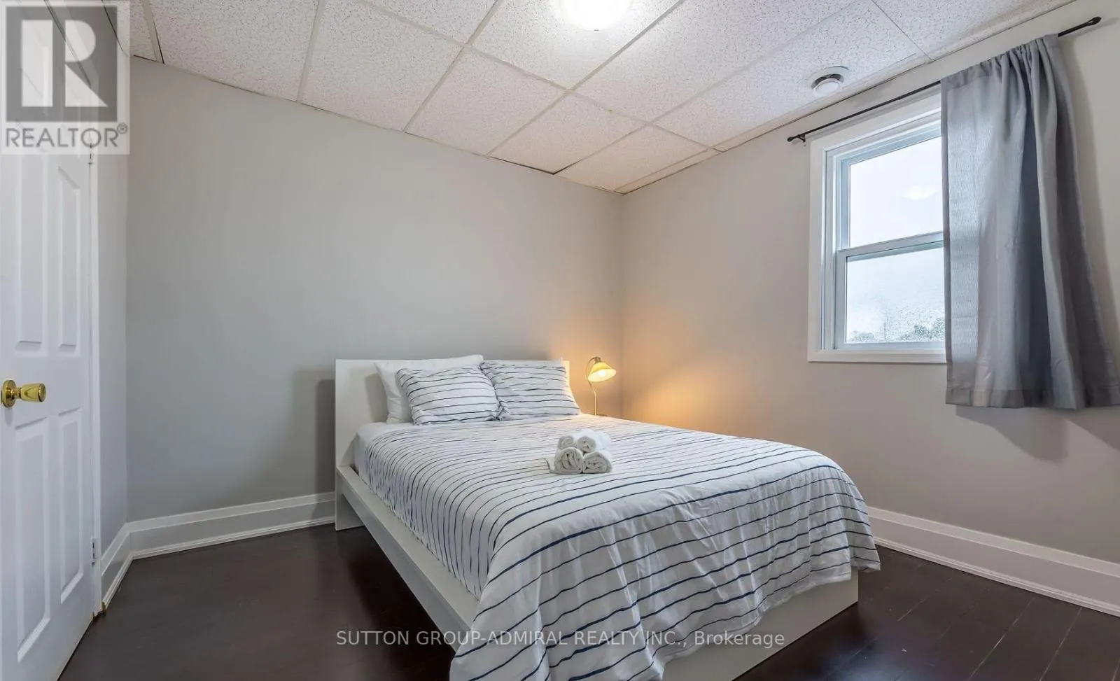 Commercial Sale For Sale