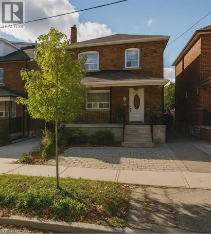 10 FAIRBANK Avenue, Toronto, Ontario M6E3Y4