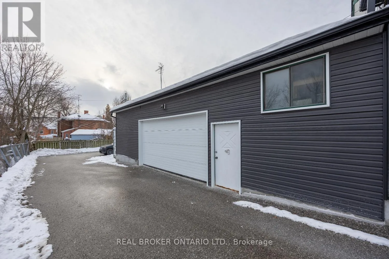 Commercial Sale For Sale