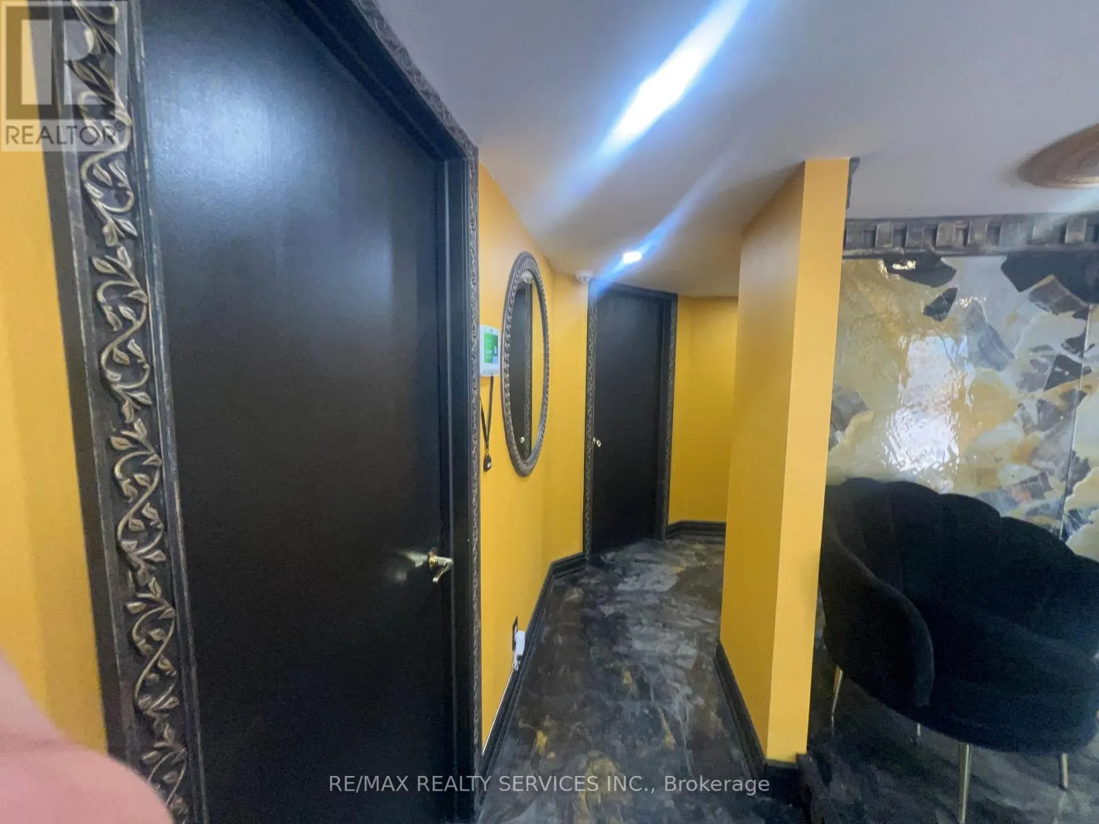 Commercial Sale For Sale