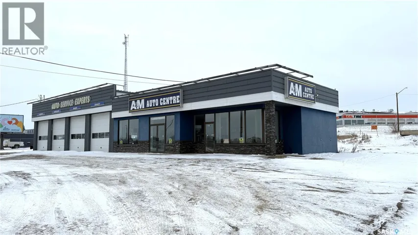 370 Railway AVENUE E, North Battleford, Saskatchewan S9A2R7