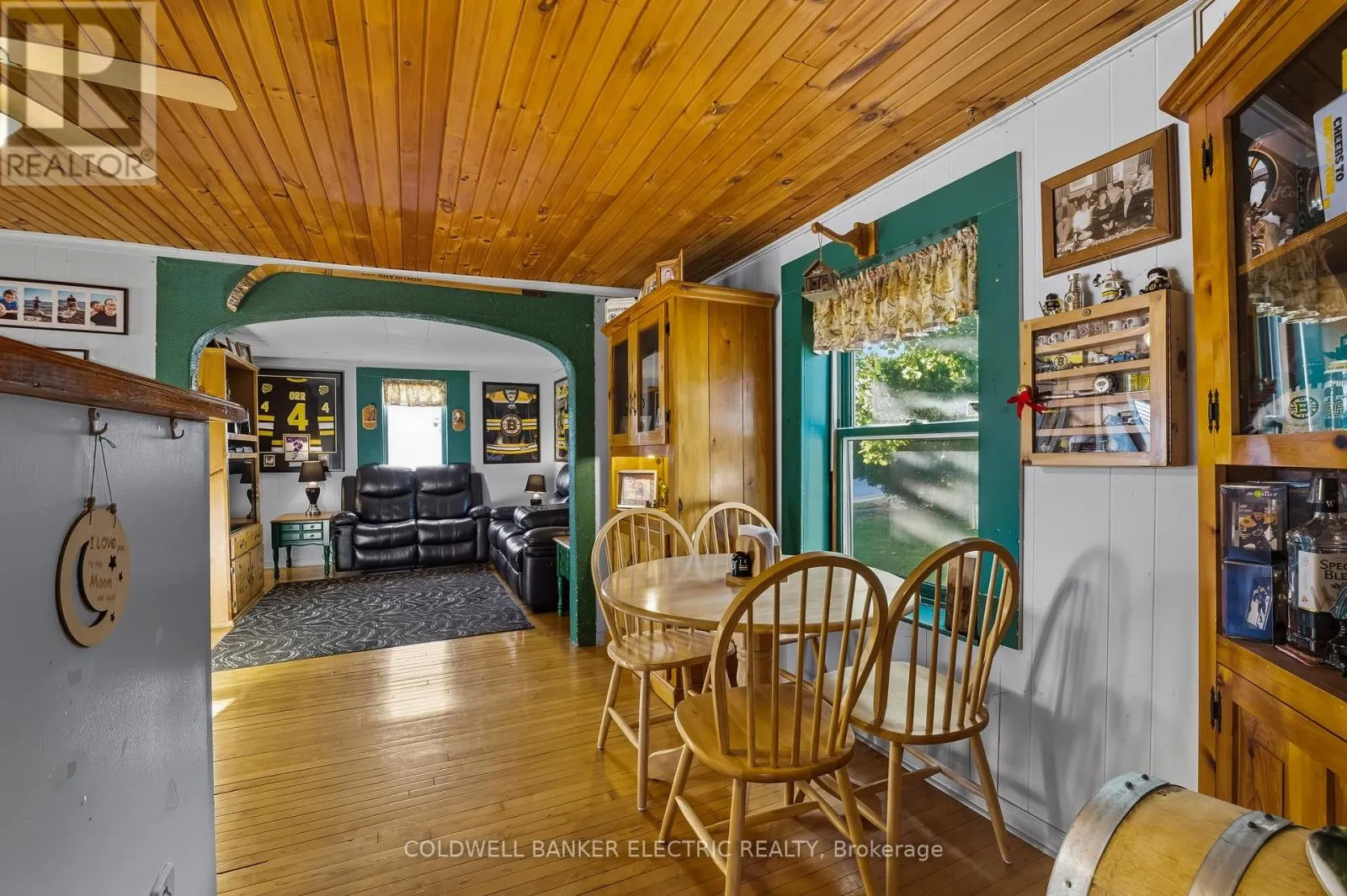 Commercial Sale For Sale