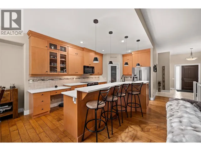 1601 Tower Ranch Boulevard, Kelowna, British Columbia V1P1P9