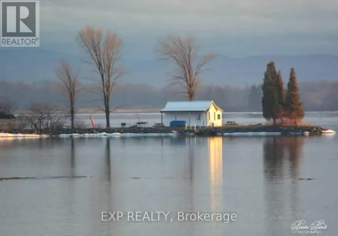 NIL CLARK ISLAND, South Glengarry, Ontario K6H5R7