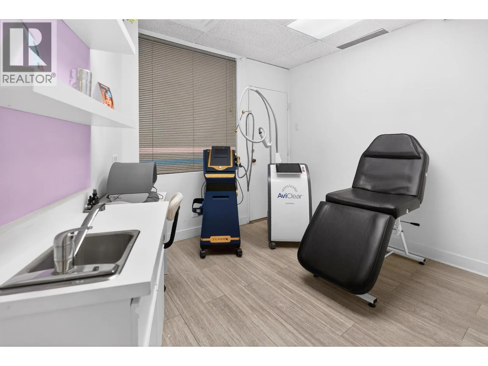 Commercial Sale For Sale