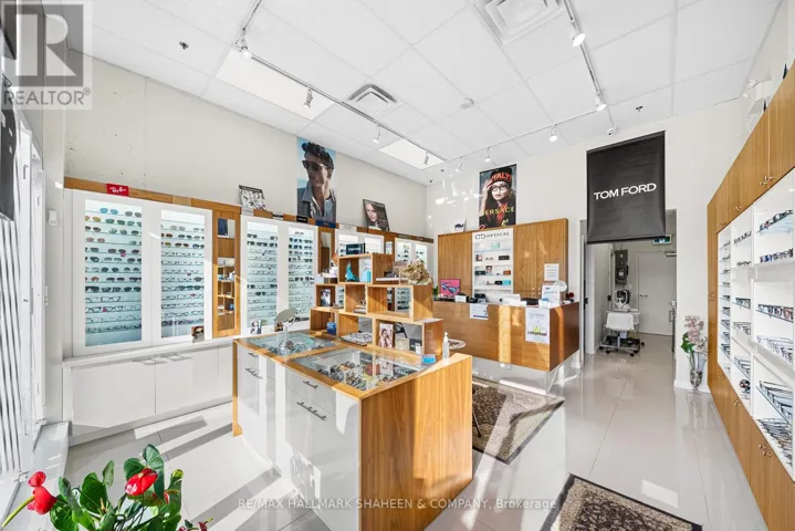 B10 - 9610 YONGE STREET, Richmond Hill (North Richvale), Ontario L4C1V6