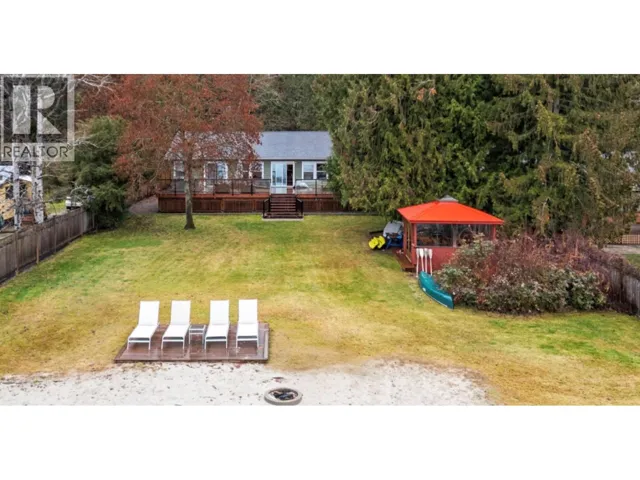 405 97A Highway, Sicamous, British Columbia V0E2V1