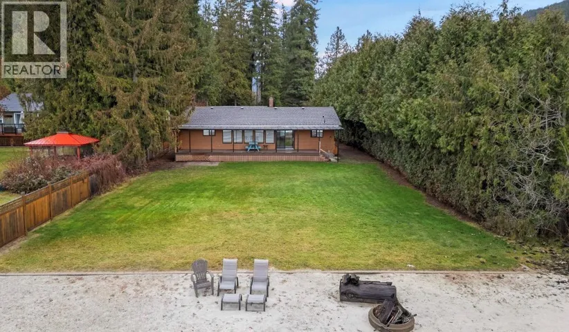 401 97A Highway, Sicamous, British Columbia V0E2V1