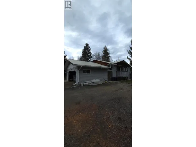 1029 Raft River Road, Clearwater, British Columbia V0E1N1