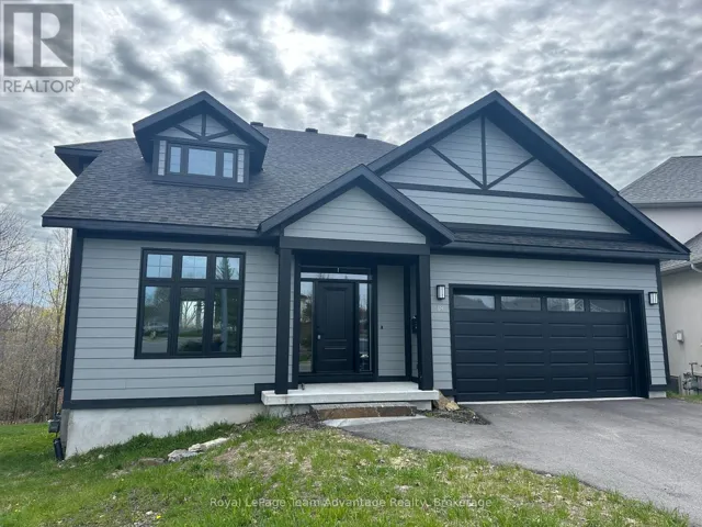 18 AVERY COURT, Parry Sound, Ontario P2A3C4