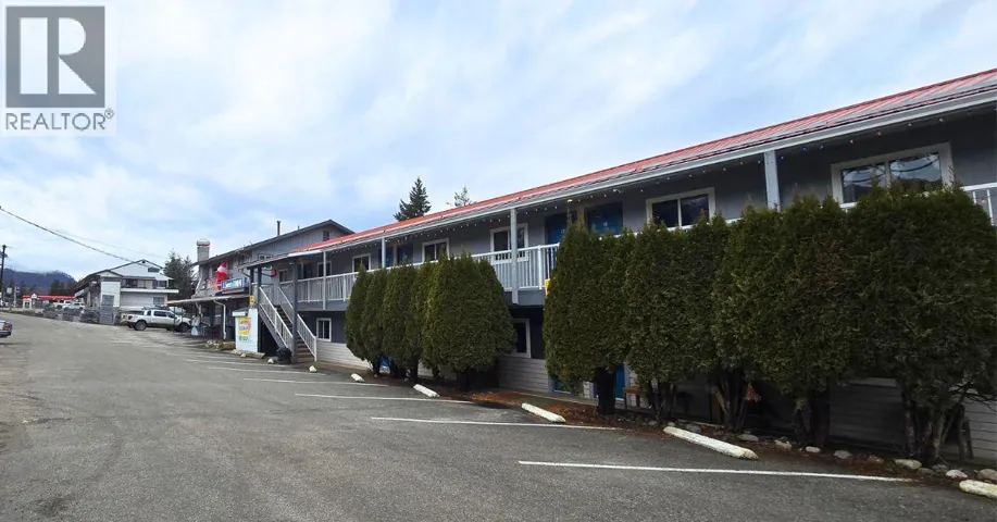 1277 Trans Canada Highway, Sorrento, British Columbia V0E2W0