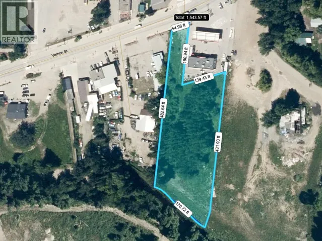 1800 Vernon Street, Lumby, British Columbia V0E2G0