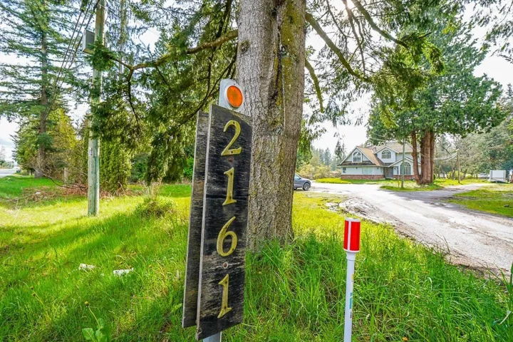 2161 200 STREET, Langley, British Columbia V2Z1Z6