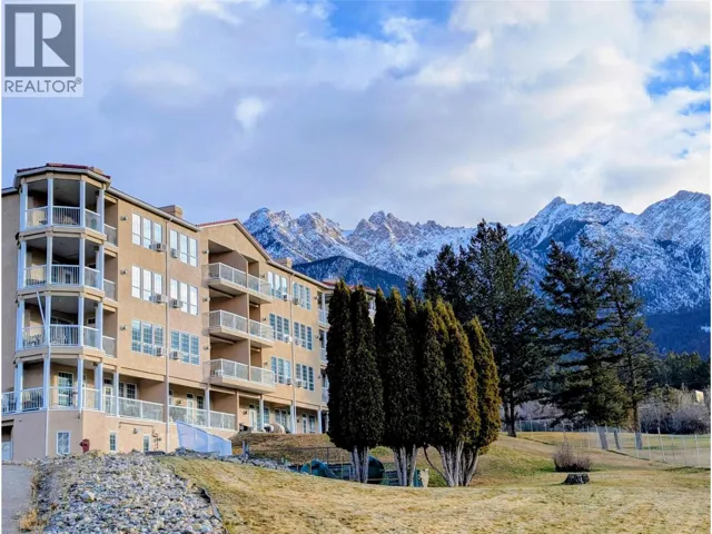 5052 Riverview Road Unit# 2008A, Fairmont Hot Springs, British Columbia V0B1L1