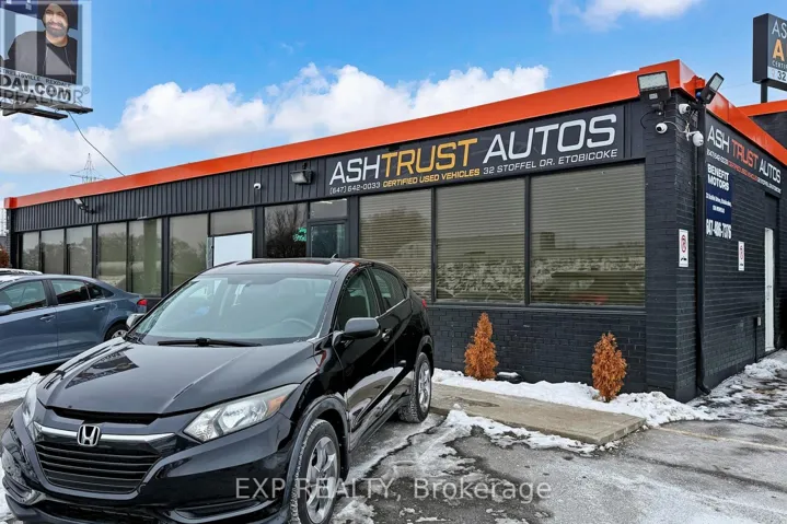 35 STOFFEL DRIVE, Toronto (West Humber-Clairville), Ontario M9W1A8