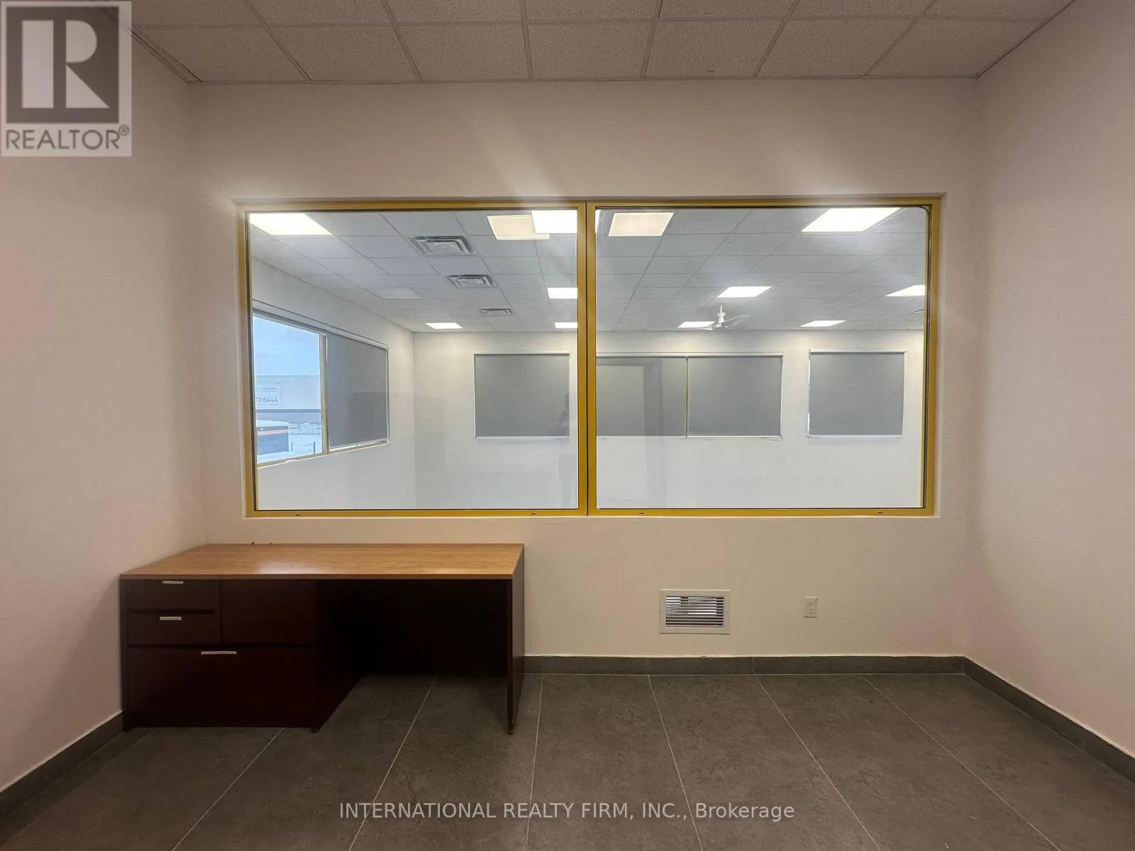 Commercial Sale For Sale