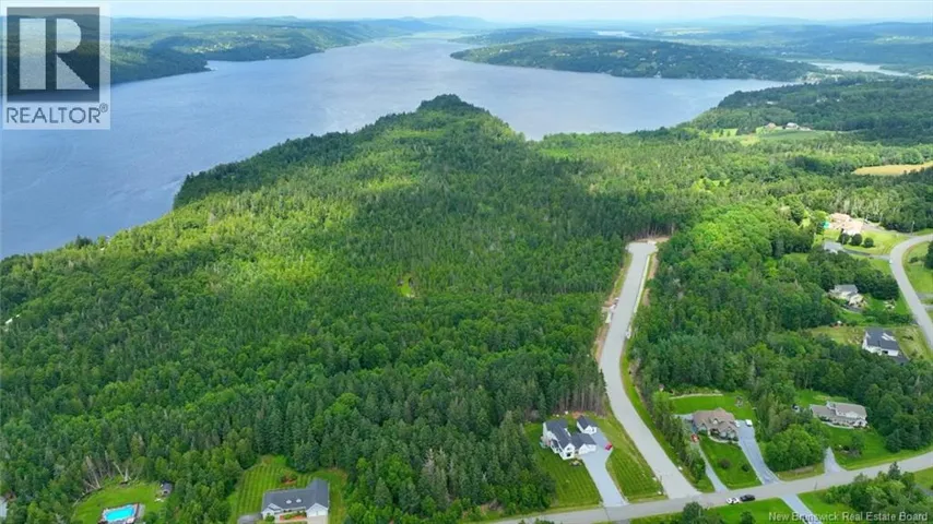 28 Carlingford Drive, Quispamsis, New Brunswick E2G1Y8