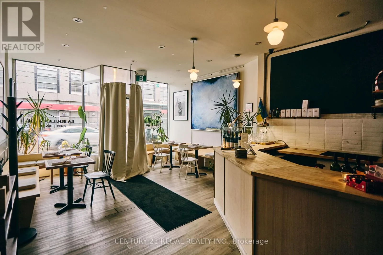 Commercial Sale For Sale