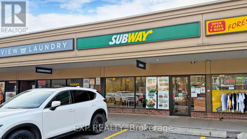105 PARKWAY FOREST DRIVE, Toronto (Henry Farm), Ontario M2J1L8