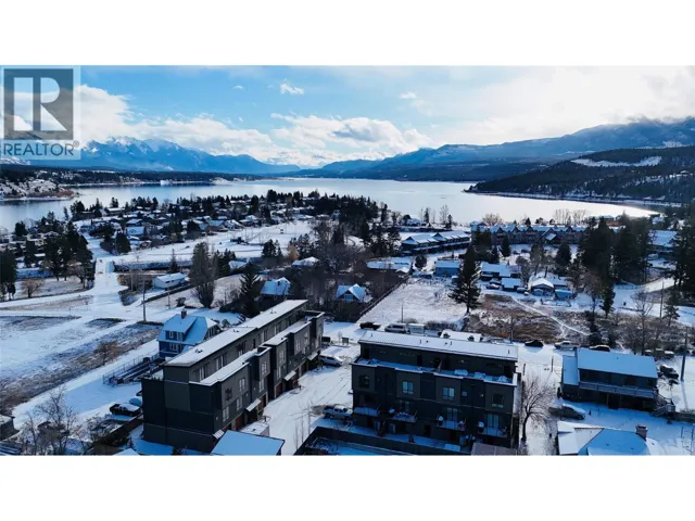 510 14TH Street Unit# 406, Invermere, British Columbia V0A1K0